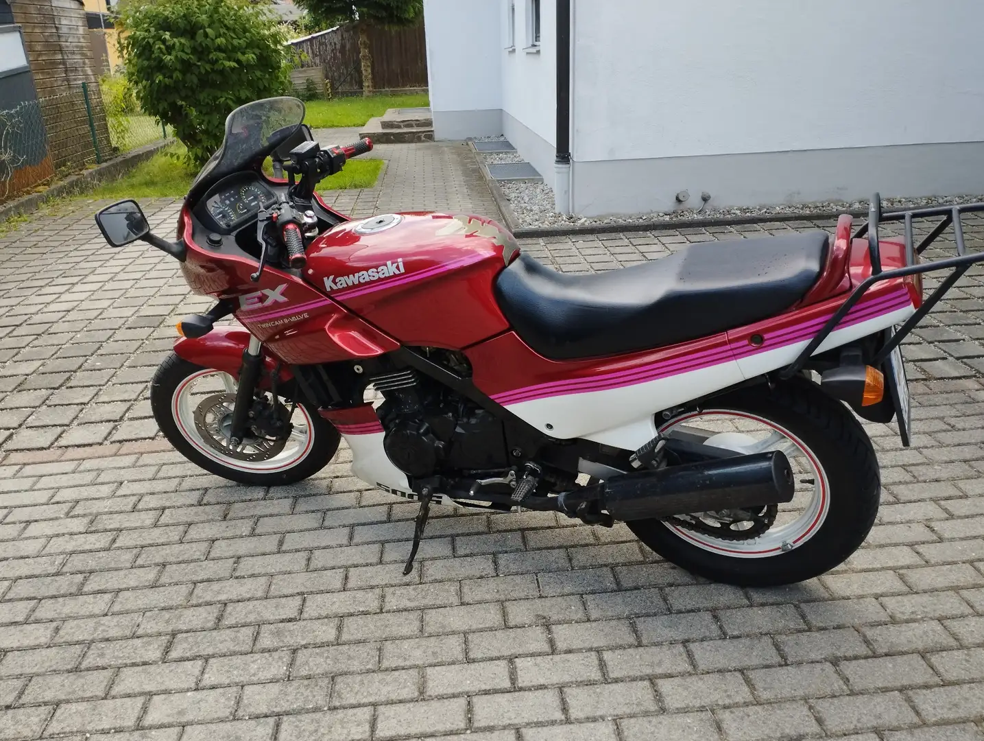 Kawasaki GPZ 500 S Red - 1