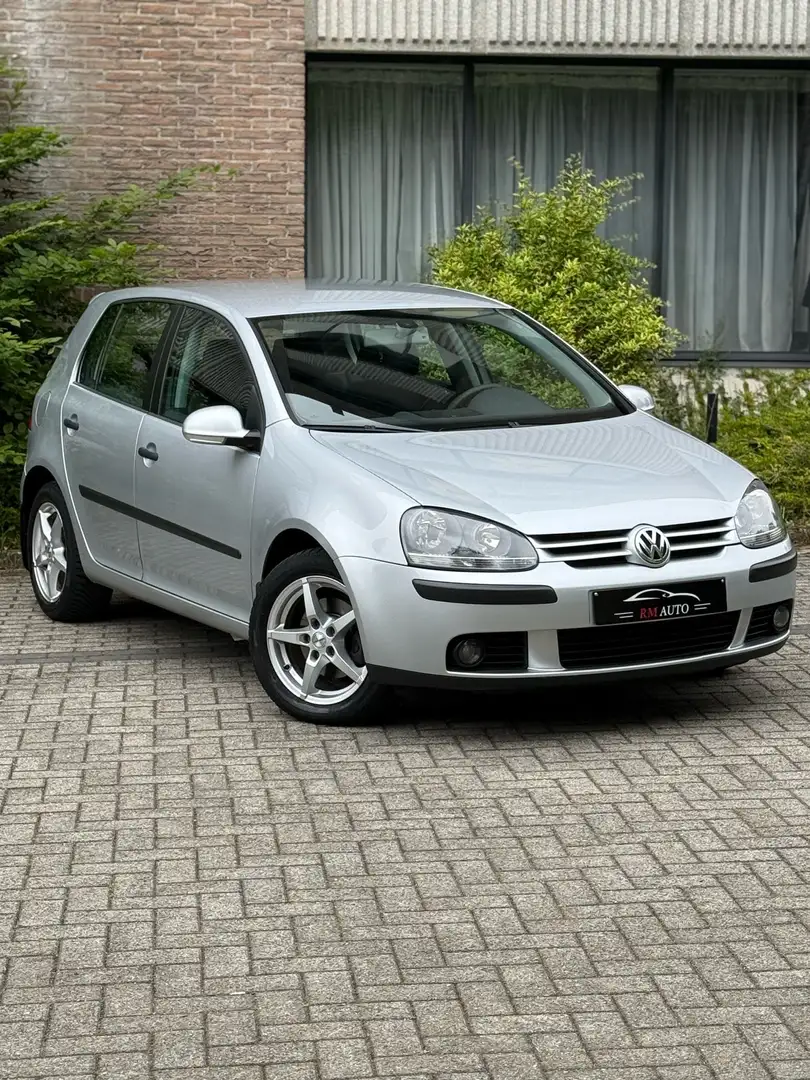 Volkswagen Golf VW Golf 5 1.6 FSI Essence 6 Vitesses Apple/CarPlay Argent - 2