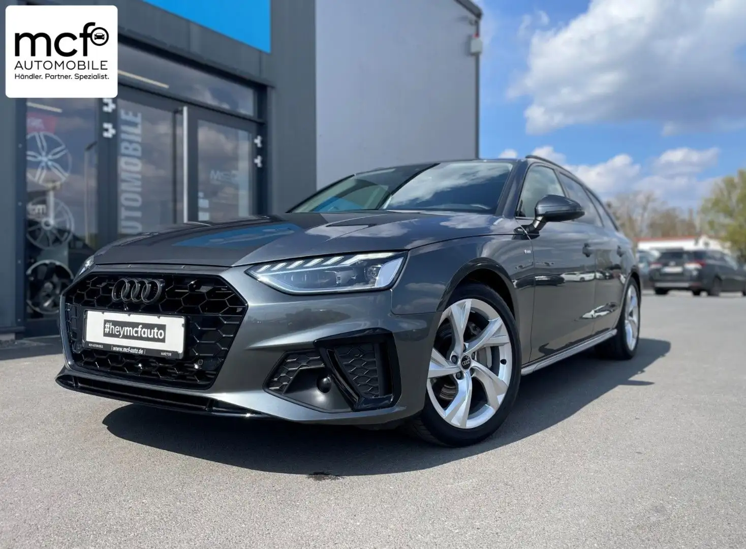 Audi A4 Avant 40 TFSI S line *LED*Panoramadach*ACC* Чорний - 1