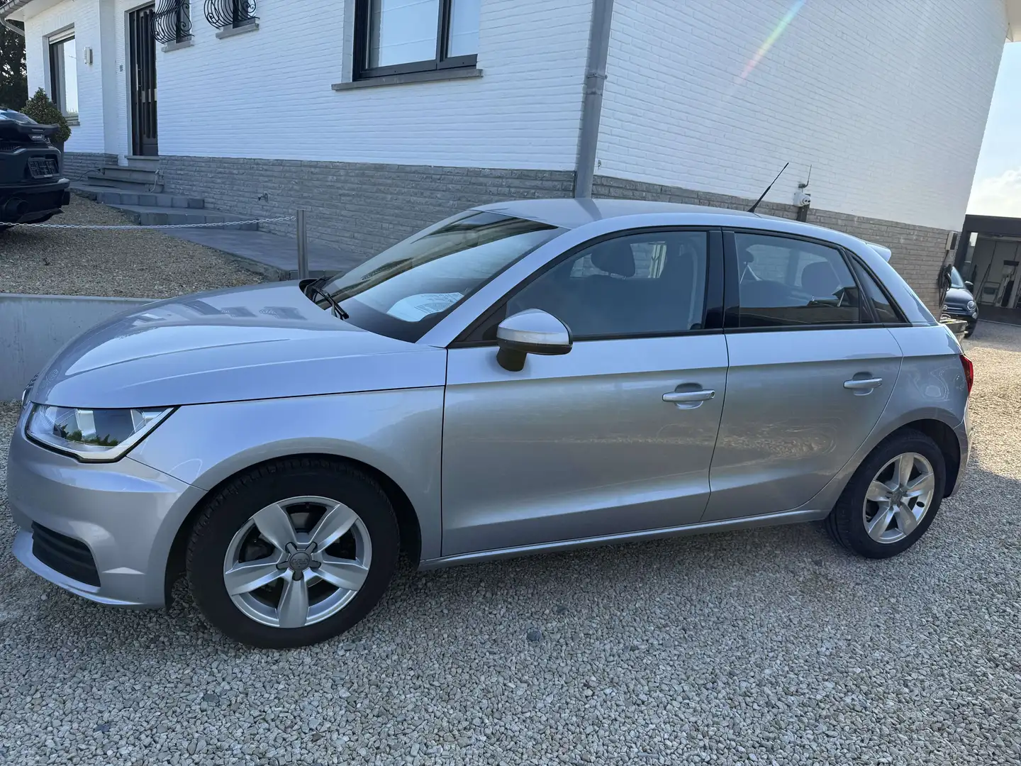Audi A1 Sportback 1.0 TFSI .NAVI,PDC,AIRCO,EERSTE EIGEN. Gris - 1