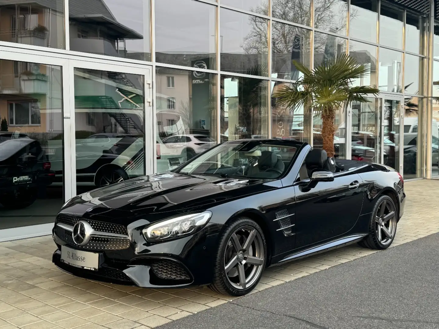 Mercedes-Benz SL 400 ** NEUWERTIG ** AMG-Styling Schwarz - 2