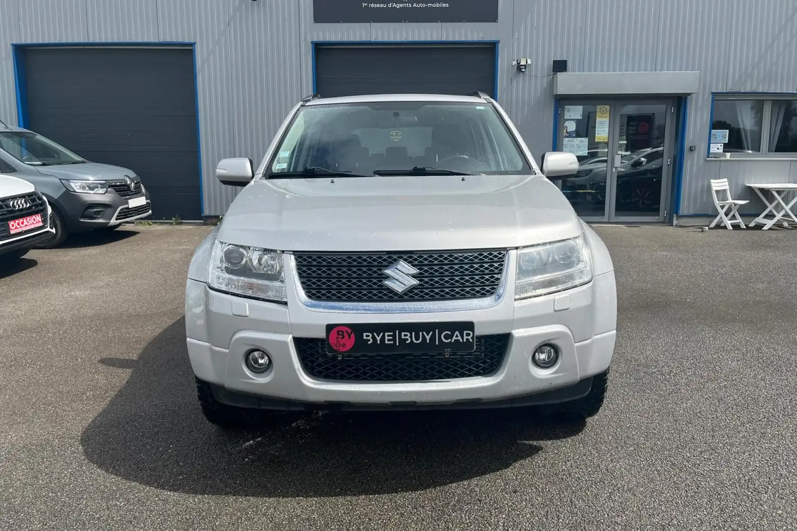Suzuki Grand Vitara Grand Vitara 1.9 DDiS  Luxe Urban PHASE 2 GARANTIE Gris - 2