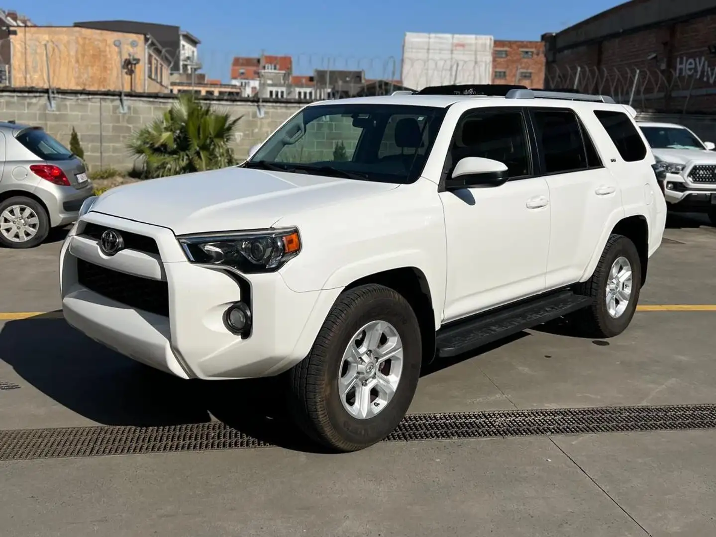 Toyota 4-Runner ONLY FOR EXPORT OUT OF EUROPE Fehér - 1