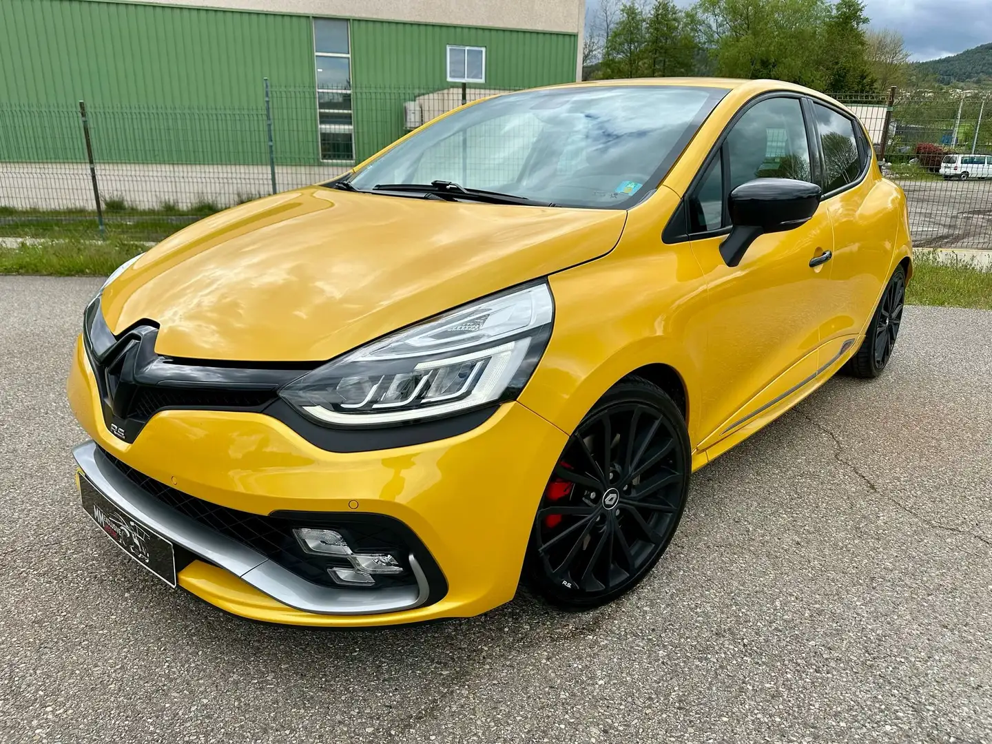 Renault Clio Clio IV 1.6 Turbo 220 Energy RS Trophy EDC Jaune - 1